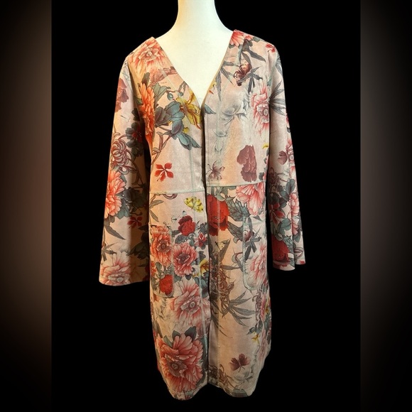 Solitaire Faux Suede Floral Jacket in Blush Pink and Red - Picture 7 of 7